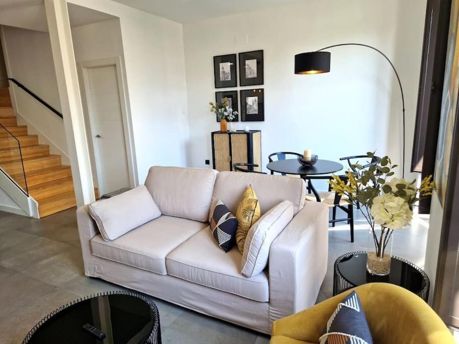 Duplex De Diseno Jaen Centro-Catedral Apartment Luaran gambar